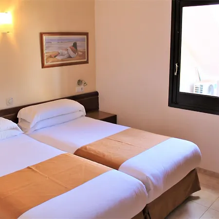 Apart-hotel Talayot Cala'N Blanes (Menorca)