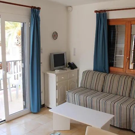 Talayot 3* Cala'N Blanes (Menorca)