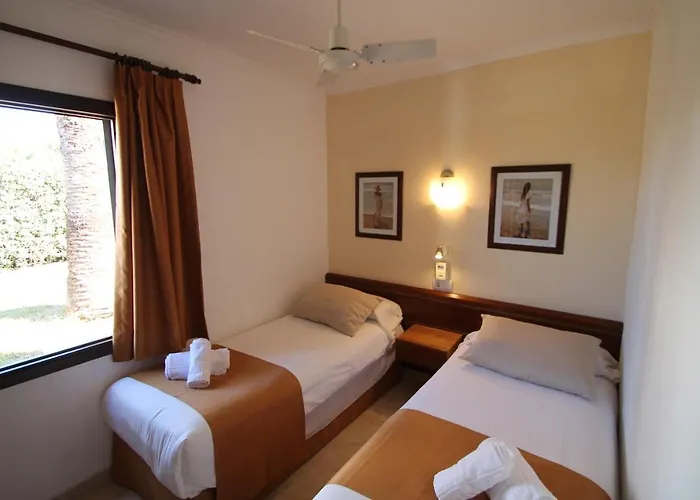 Apartmanhotel Talayot 3*