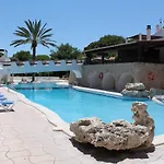 Apartmanhotel Talayot 3*