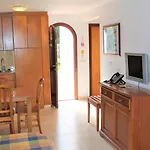 Talayot Aparthotel 3*