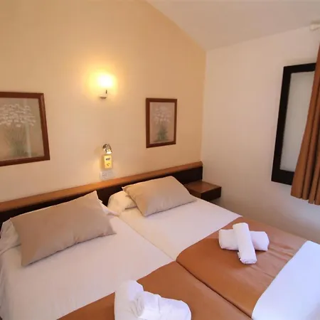 Talayot Апарт-отель 3*