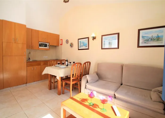 Apartahotel Talayot 3*