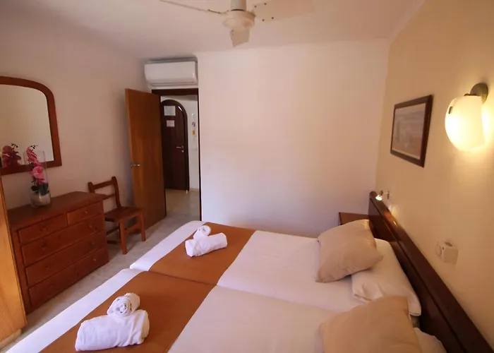 Talayot 3* Cala'N Blanes (Menorca)