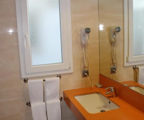 Talayot 3* Cala'N Blanes (Menorca)