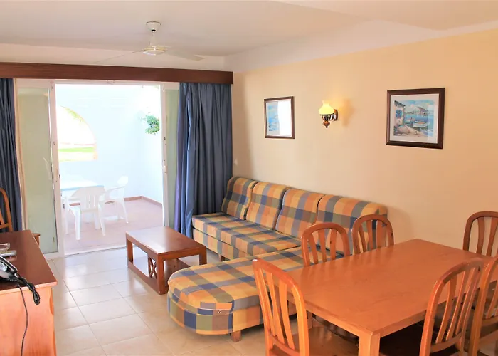 Apartahotel Talayot 3*